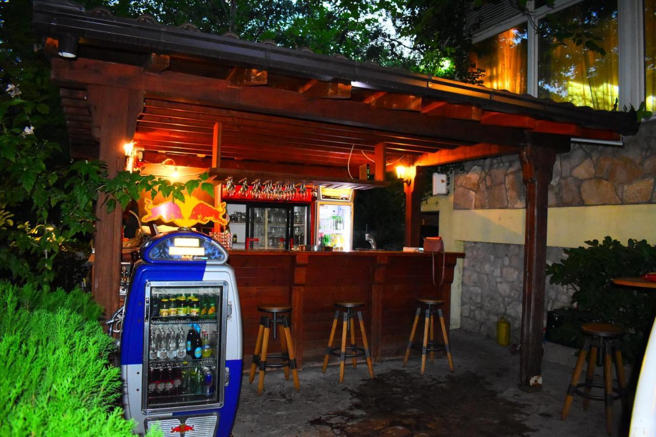 Hotel Vila Ivankovic Buna Екстер'єр фото