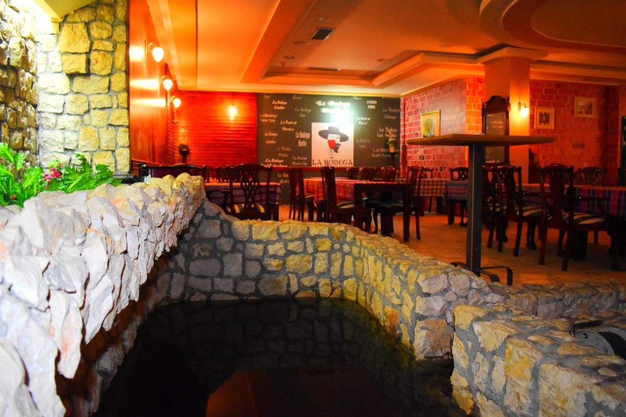Hotel Vila Ivankovic Buna Екстер'єр фото